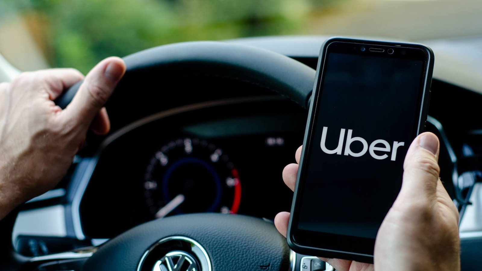 Uber Mira a Postmates