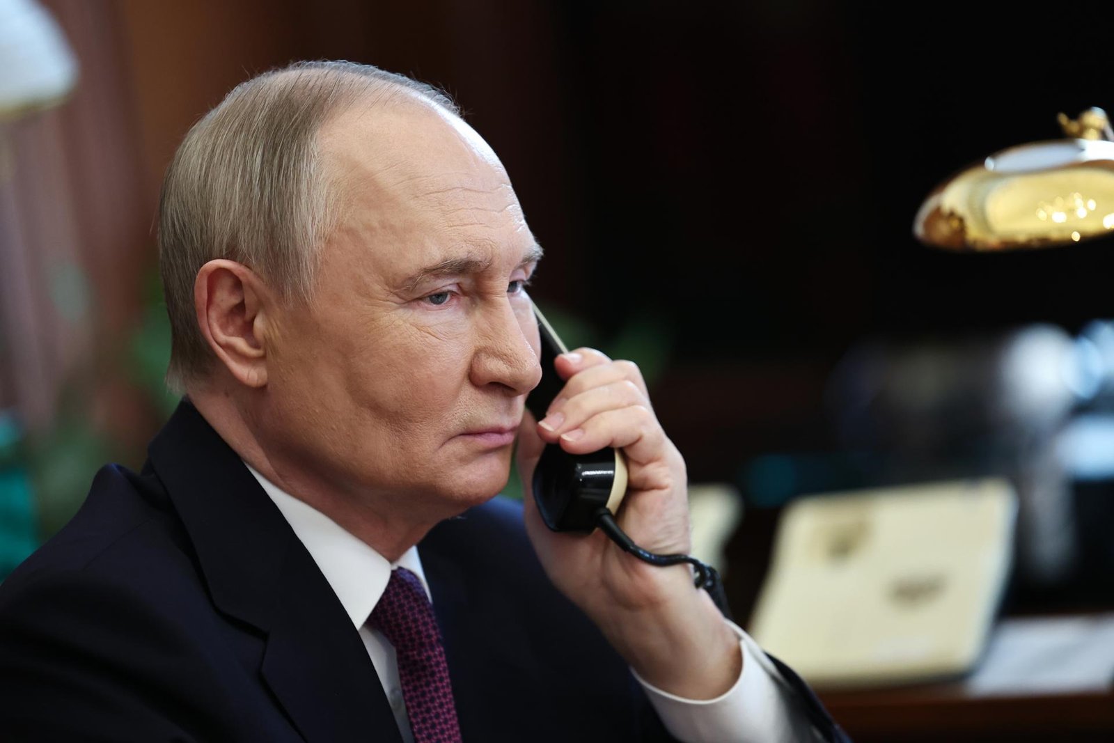 Com derrocada do Irã, Putin acumula perdas no Oriente Médio