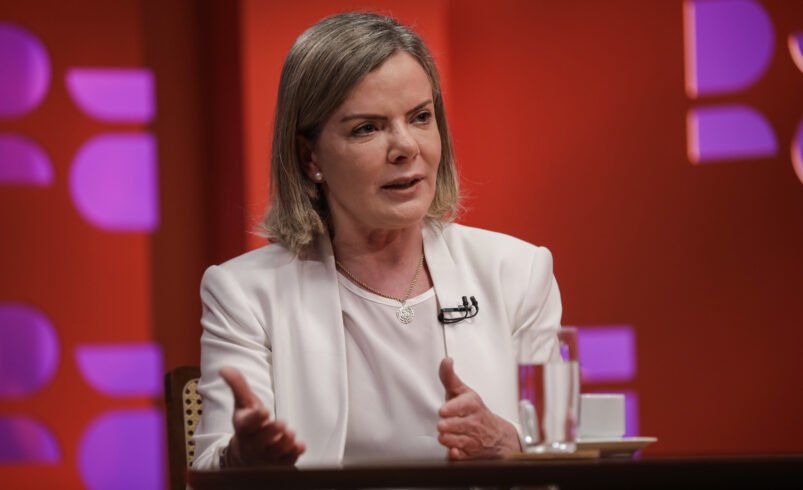Gleisi acumula derrotas após três meses como ministra da SRI