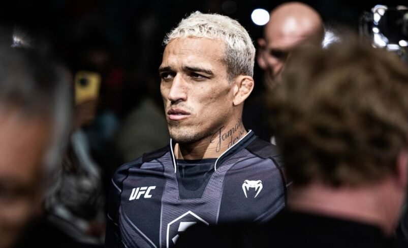 Charles do Bronx faz desabafo após derrota para Topuria no UFC 317