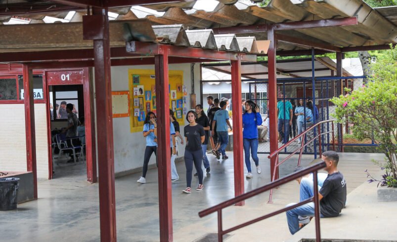 governo deve proibir cursos 100% online para licenciaturas e saúde