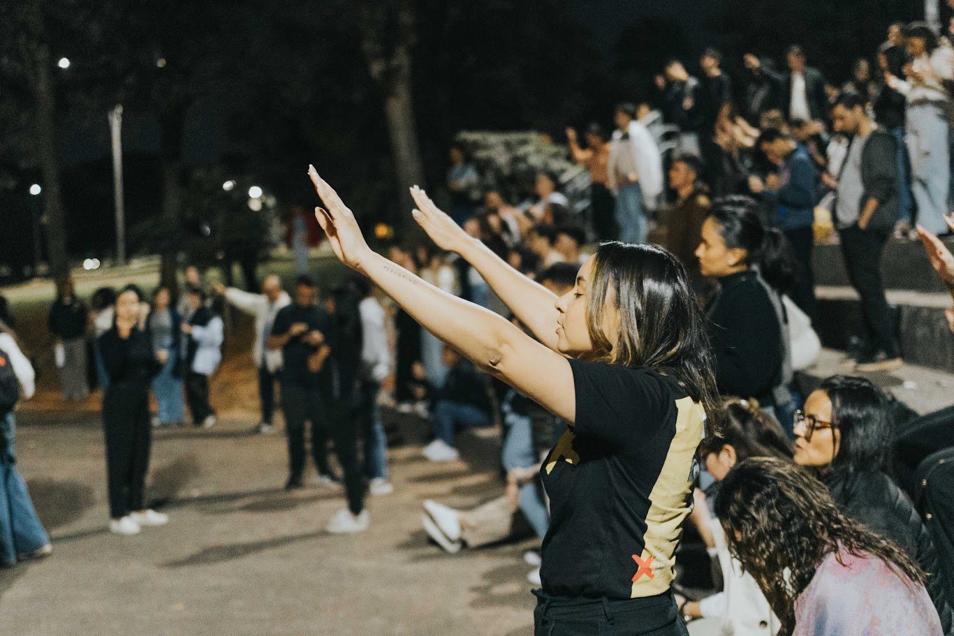 Jovens cristãos levam milhares a cultos em universidades públicas